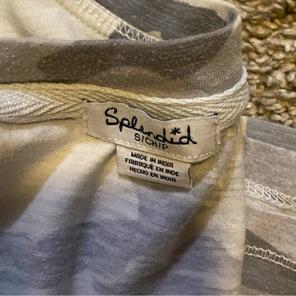 grey camo tshirt size small - Picture 3 of 3